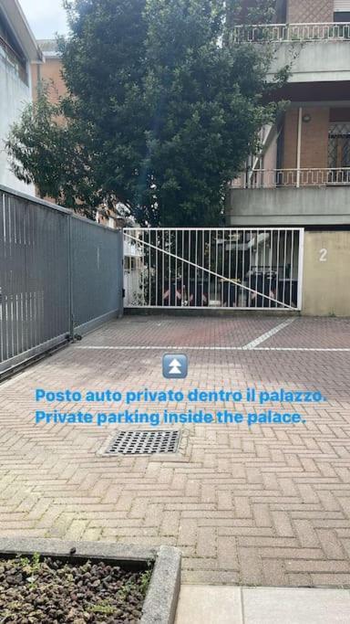 Art X4 In Centre With Private Parking